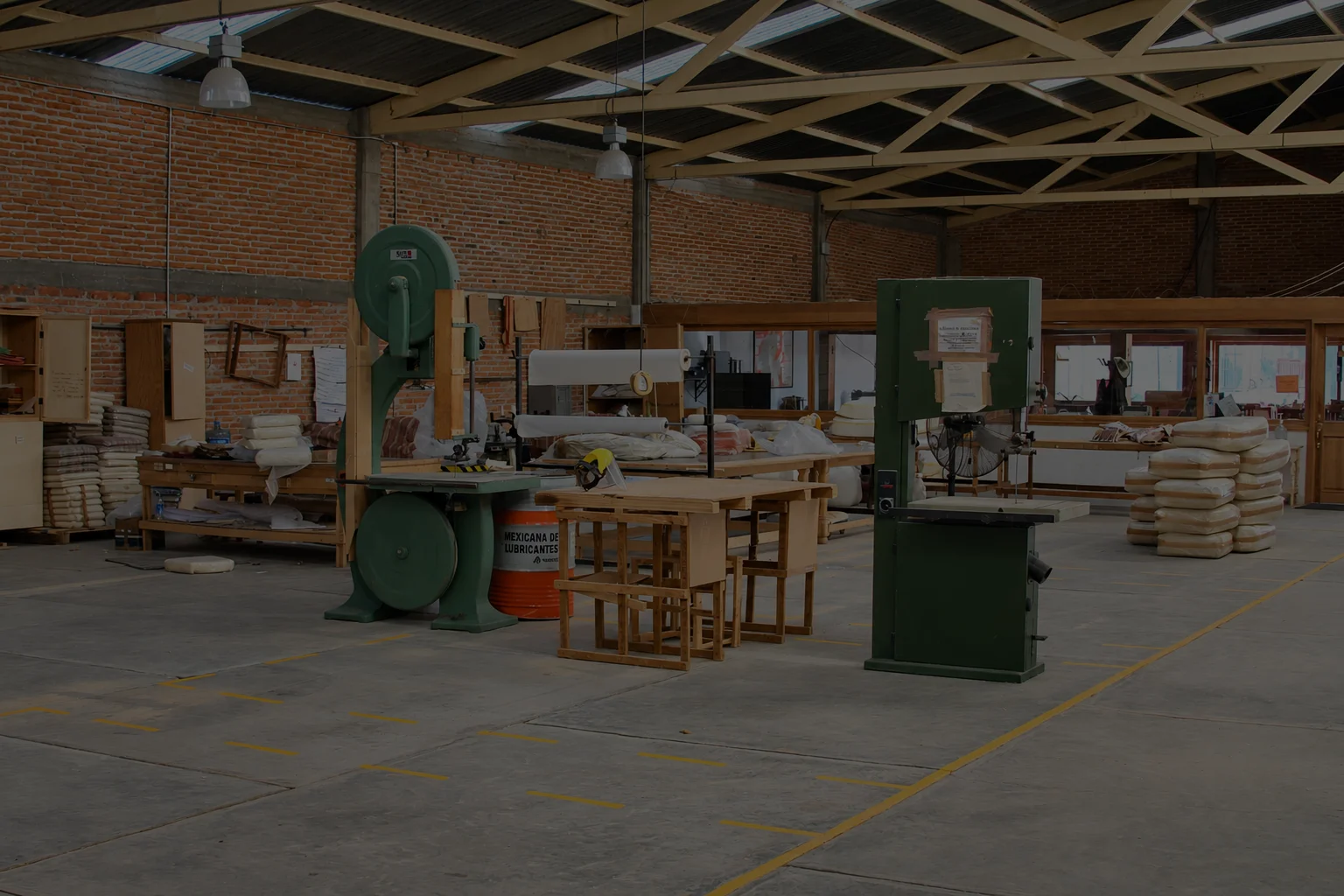 Taller de carpintería de la fábrica Enzamble